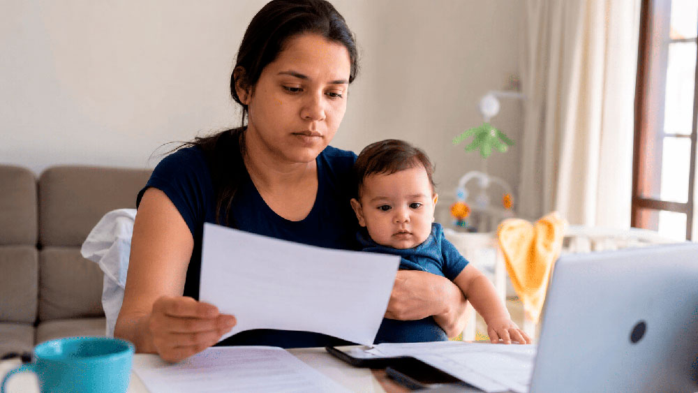 Receber salário-maternidade estando desempregada há mais de dois anos é possível?